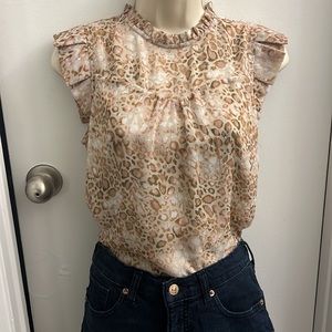 Cute Pink Cheetah Blouse 👚👀